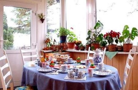 Lakeside Bed And Breakfast Berlin - Pension Am See Falkensee Exteriör bild