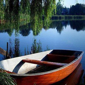 Lakeside Bed And Breakfast Berlin - Pension Am See Falkensee Exteriör bild