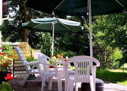 Lakeside Bed And Breakfast Berlin - Pension Am See Falkensee Rum bild